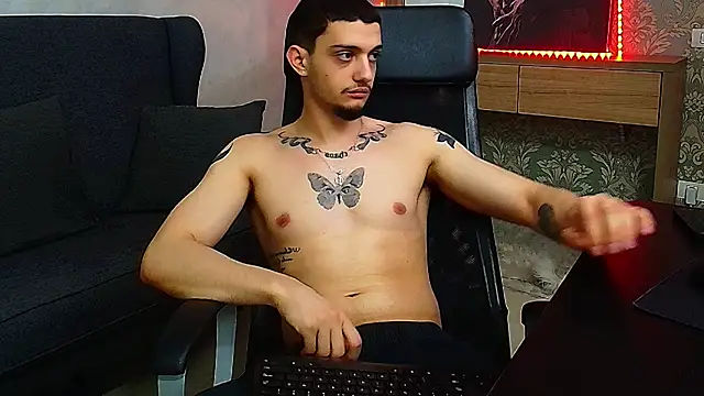 OscarGriffin online show from February 18, 2025, 1:11 pm