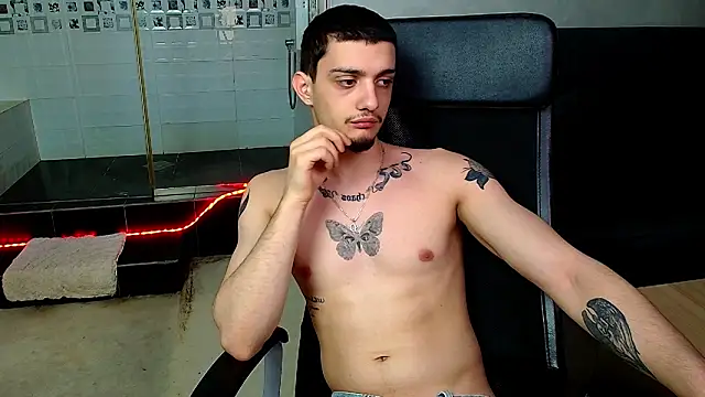OscarGriffin online show from February 25, 2025, 3:38 pm