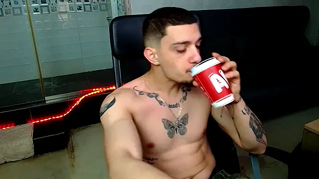 OscarGriffin online show from March 2, 2025, 5:23 am