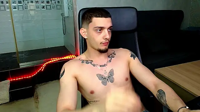 OscarGriffin online show from March 3, 2025, 11:44 am