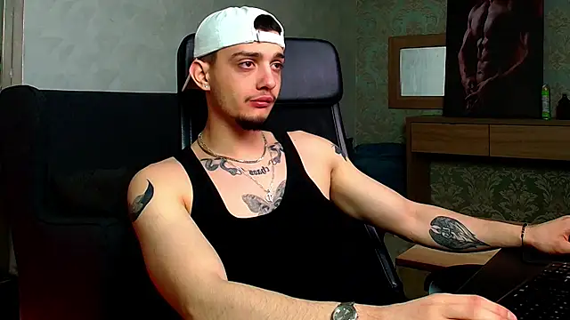 OscarGriffin online show from March 10, 2025, 2:17 am
