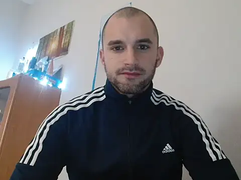 OskarBreno online show from April 15, 2026, 8:31 pm