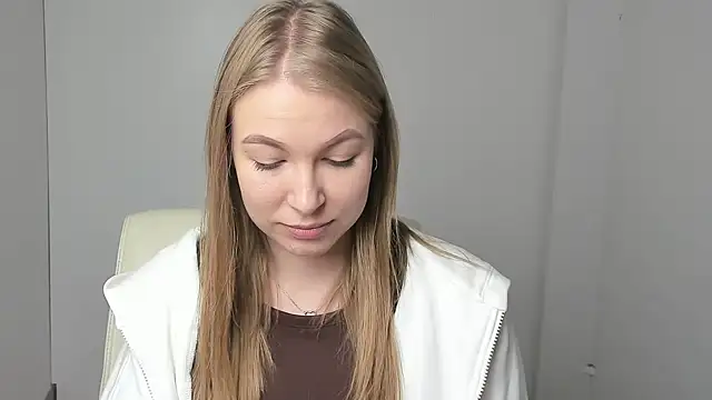 Dana flowers online show from November 18, 2025, 6:51 am