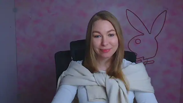 Snapshot of Dana_flowers chatting on April 24, 2026, 5:21 am Dana flowers online show from April 24, 2026, 5:21 am