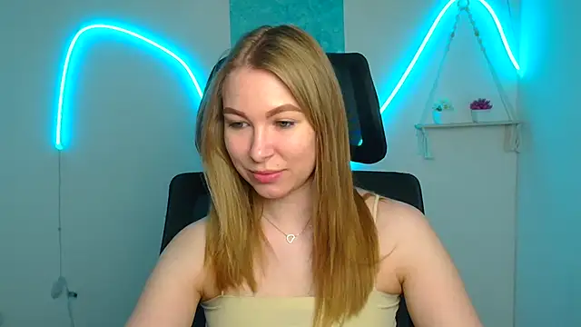 Snapshot of Dana_flowers chatting on May 7, 2026, 5:24 am Dana flowers online show from May 7, 2026, 5:24 am