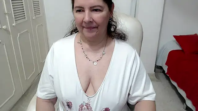 Snapshot of leonela_69 chatting on June 11, 2026, 3:37 am leonela 69 online show from June 11, 2026, 3:37 am