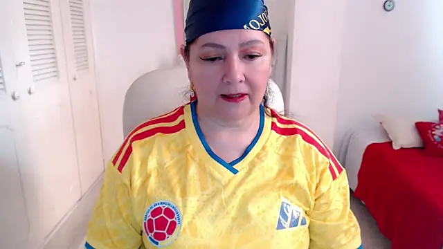 Snapshot of leonela_69 chatting on June 17, 2026, 8:32 pm leonela 69 online show from June 17, 2026, 8:32 pm