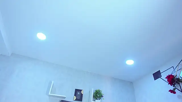 EmiliaRose  online show from September 13, 2025, 9:25 pm