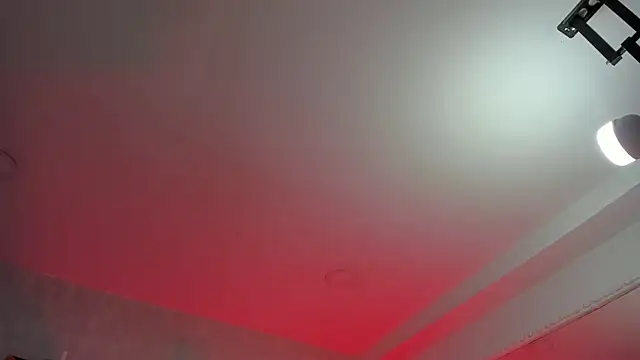 EmiliaRose  online show from January 8, 2026, 9:06 pm