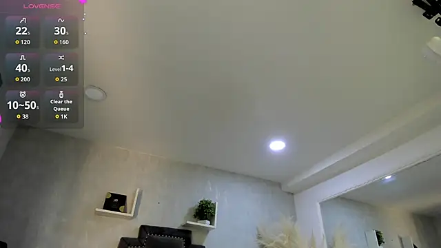 Snapshot of EmiliaRose_ chatting on February 2, 2026, 8:51 pm EmiliaRose online show from February 2, 2026, 8:51 pm