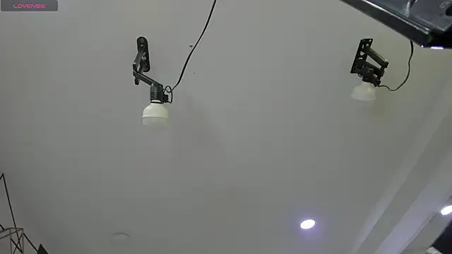 Snapshot of EmiliaRose_ chatting on February 21, 2026, 9:05 pm EmiliaRose online show from February 21, 2026, 9:05 pm