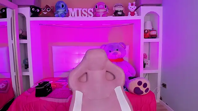 Snapshot of miss___megan chatting on June 30, 2026, 2:34 am miss megan online show from June 30, 2026, 2:34 am