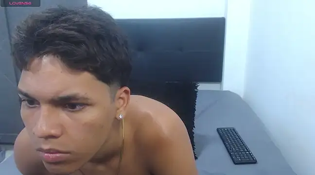 David Gil19 online show from February 26, 2025, 2:59 am