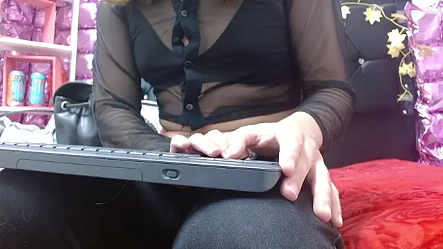 poisondost hot online show from October 14, 2025, 11:55 am