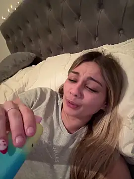 skyemorgan01 online show from March 3, 2026, 12:06 am