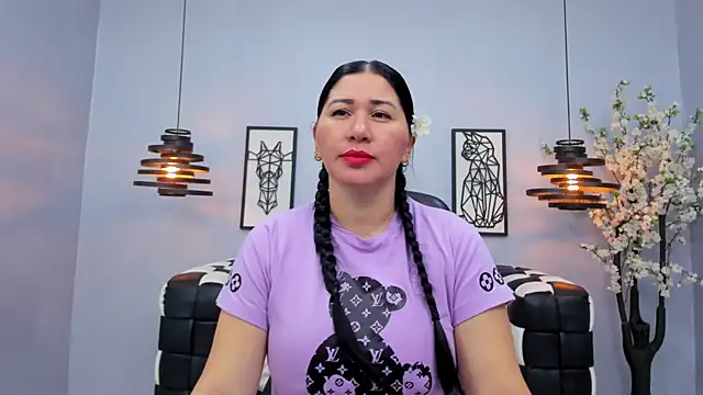 Snapshot of Layla_palmer chatting on February 16, 2025, 10:10 pm Layla palmer online show from February 16, 2025, 10:10 pm