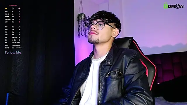 isaac-saenz online show from October 4, 2025, 10:41 pm