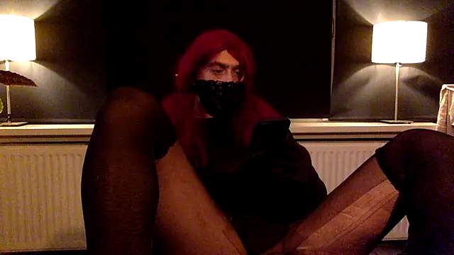 Bleueyez007 online show from October 31, 2025, 3:29 am