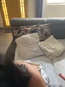 ZafiroKlein online show from March 16, 2026, 9:52 pm