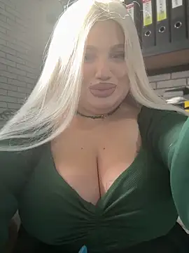 Eliaden online show from October 15, 2025, 4:12 am