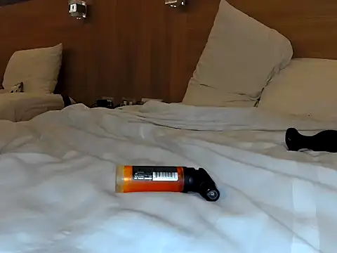 Iscariot19 online show from October 24, 2025, 12:12 pm