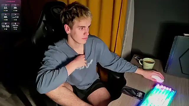 EdwinBlaze online show from February 13, 2025, 5:11 pm