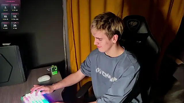 EdwinBlaze online show from February 13, 2025, 8:24 pm