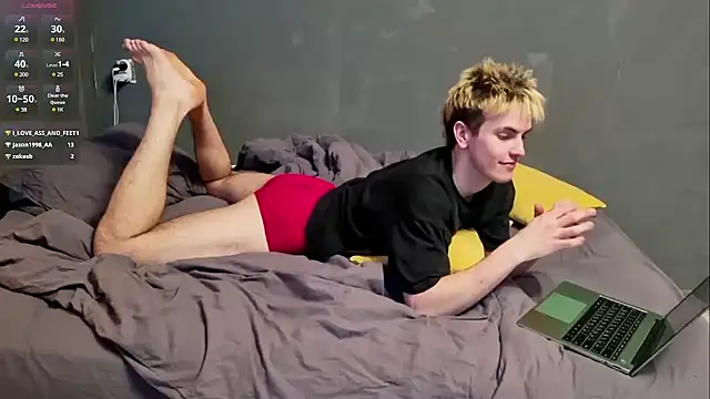 EdwinBlaze online show from February 15, 2025, 6:12 pm