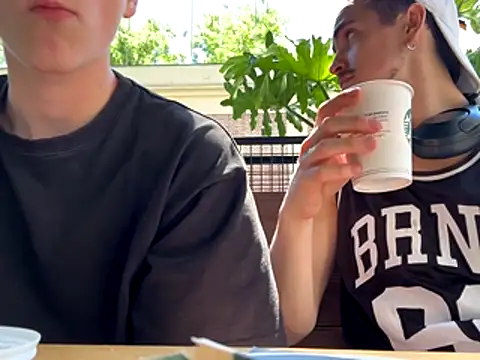 EdwinBlaze online show from October 26, 2025, 4:57 pm