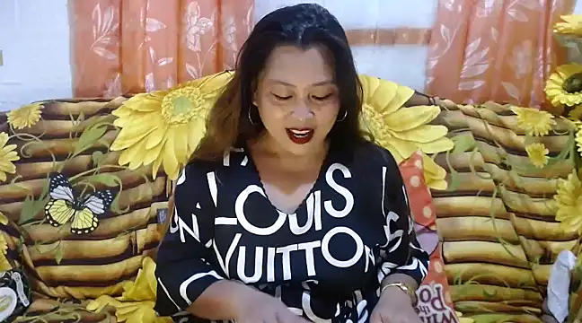 Snapshot of UrSweetClassyPinay chatting on December 8, 2024, 11:24 am UrSweetClassyPinay online show from December 8, 2024, 11:24 am