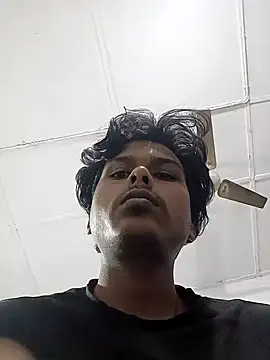 Snapshot of boyyouwant33 chatting on February 12, 2025, 2:10 pm boyyouwant33 online show from February 12, 2025, 2:10 pm