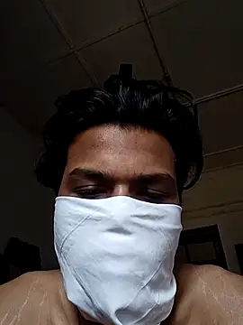 Snapshot of boyyouwant33 chatting on February 17, 2025, 10:51 am boyyouwant33 online show from February 17, 2025, 10:51 am