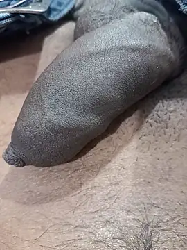 Snapshot of boyyouwant33 chatting on February 19, 2025, 12:33 pm boyyouwant33 online show from February 19, 2025, 12:33 pm