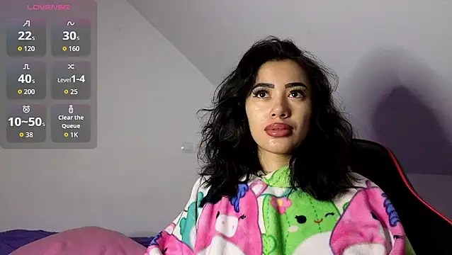 KylieLoveXX online show from November 5, 2025, 11:10 am