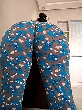 Snapshot of Dalou3a-69 chatting on November 3, 2025, 9:32 am Dalou3a-69 online show from November 3, 2025, 9:32 am