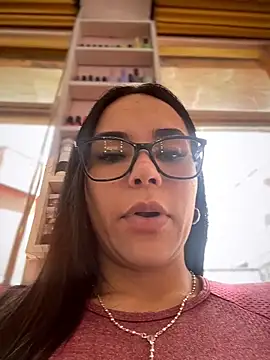 Naatalia online show from February 5, 2026, 6:23 pm