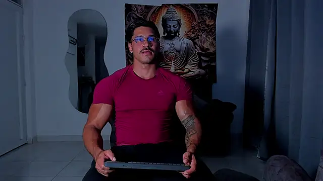 Valentino Dosantos  online show from November 21, 2025, 10:52 pm