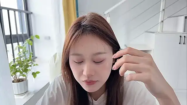 Cassie-20 online show from October 31, 2025, 2:12 am