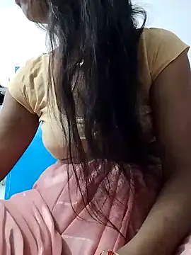 Snapshot of MEENA_ROY chatting on March 3, 2025, 7:32 am MEENA ROY online show from March 3, 2025, 7:32 am