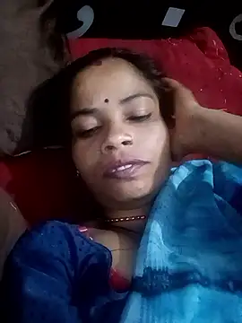 Snapshot of MEENA_ROY chatting on April 8, 2026, 4:07 pm MEENA ROY online show from April 8, 2026, 4:07 pm