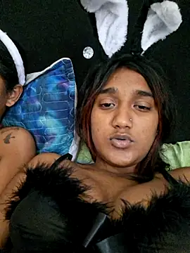 indianpink lips online show from July 11, 2026, 11:35 am