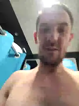 larcoeur online show from February 17, 2025, 4:26 pm