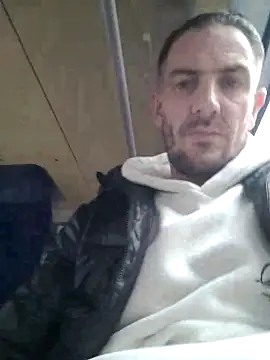 larcoeur online show from February 22, 2025, 12:08 pm