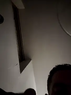 larcoeur online show from September 18, 2025, 7:49 pm