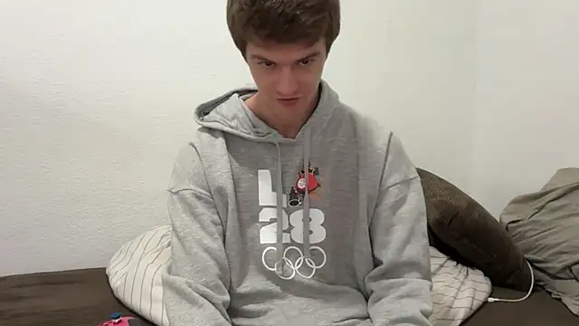 Snapshot of greekmythics chatting on March 3, 2026, 11:16 am greekmythics online show from March 3, 2026, 11:16 am