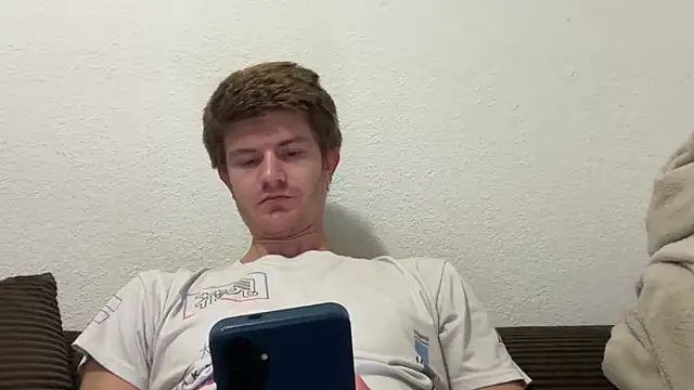 Snapshot of greekmythics chatting on March 8, 2026, 11:36 am greekmythics online show from March 8, 2026, 11:36 am