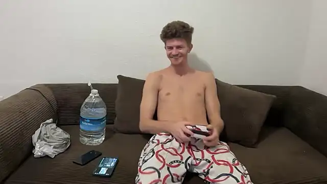 Snapshot of greekmythics chatting on April 14, 2026, 10:49 pm greekmythics online show from April 14, 2026, 10:49 pm