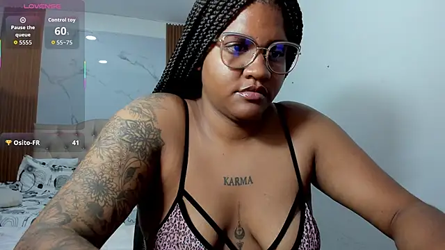 ZahraRose online show from April 18, 2026, 12:14 am