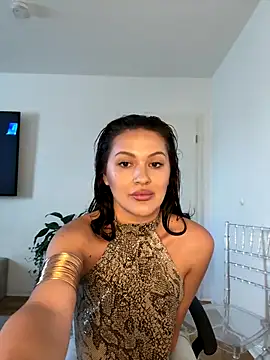 Snapshot of YoungHotMilf97 chatting on November 3, 2025, 8:48 am YoungHotMilf97 online show from November 3, 2025, 8:48 am