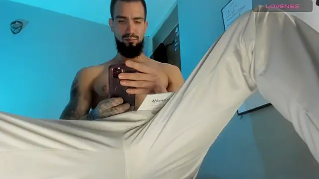 K cique online show from September 10, 2025, 9:48 pm